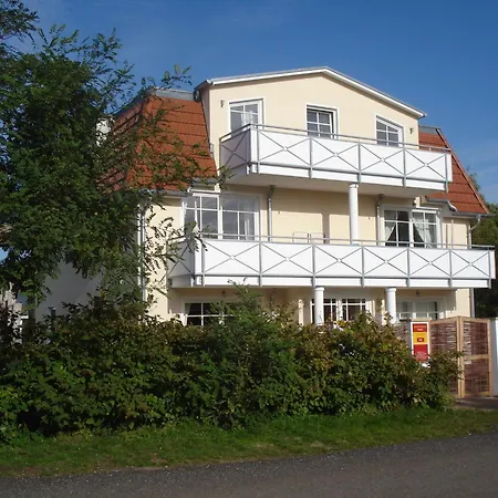 Apartment Akazienhaus 1 *